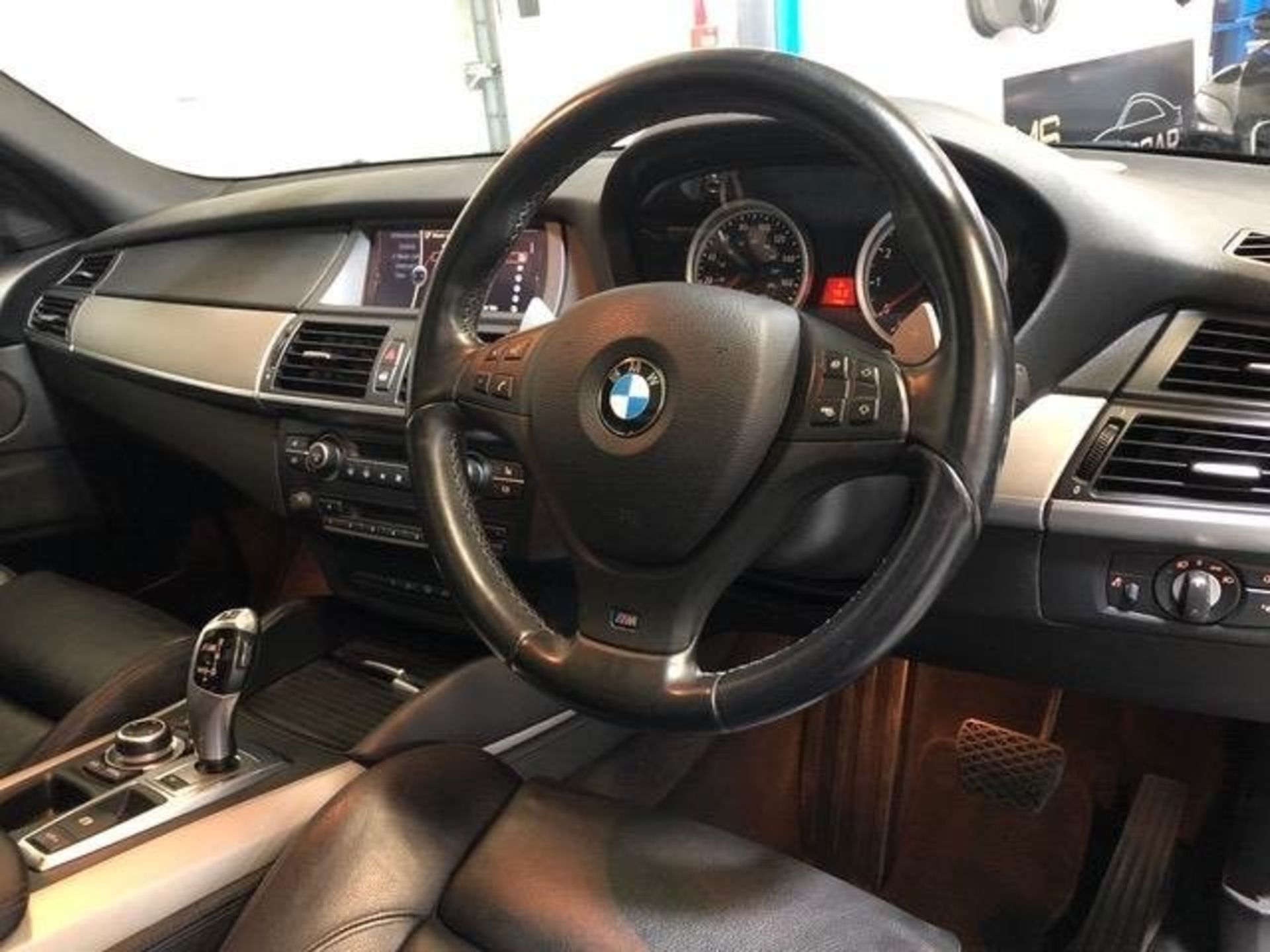 2009 BMW X5 M Registration Number:YH59 FFM Chassis Number: TBA Recorded Mileage: 125,000 miles - Two - Image 8 of 17