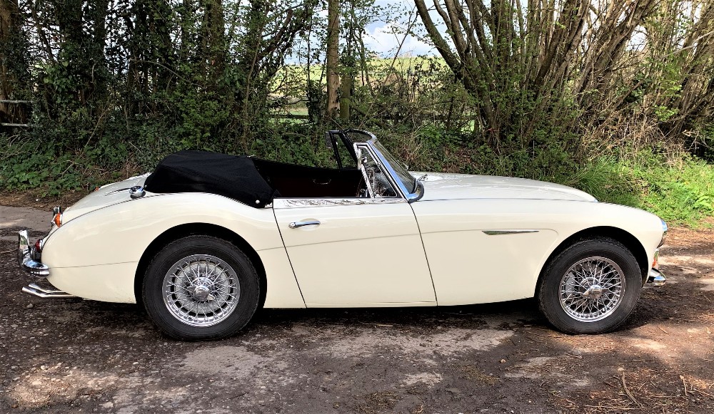 1966 AUSTIN-HEALEY 3000 MARK III Registration Number: FHJ 78D  Chassis Number: H-BJ8/34969 - Image 3 of 10