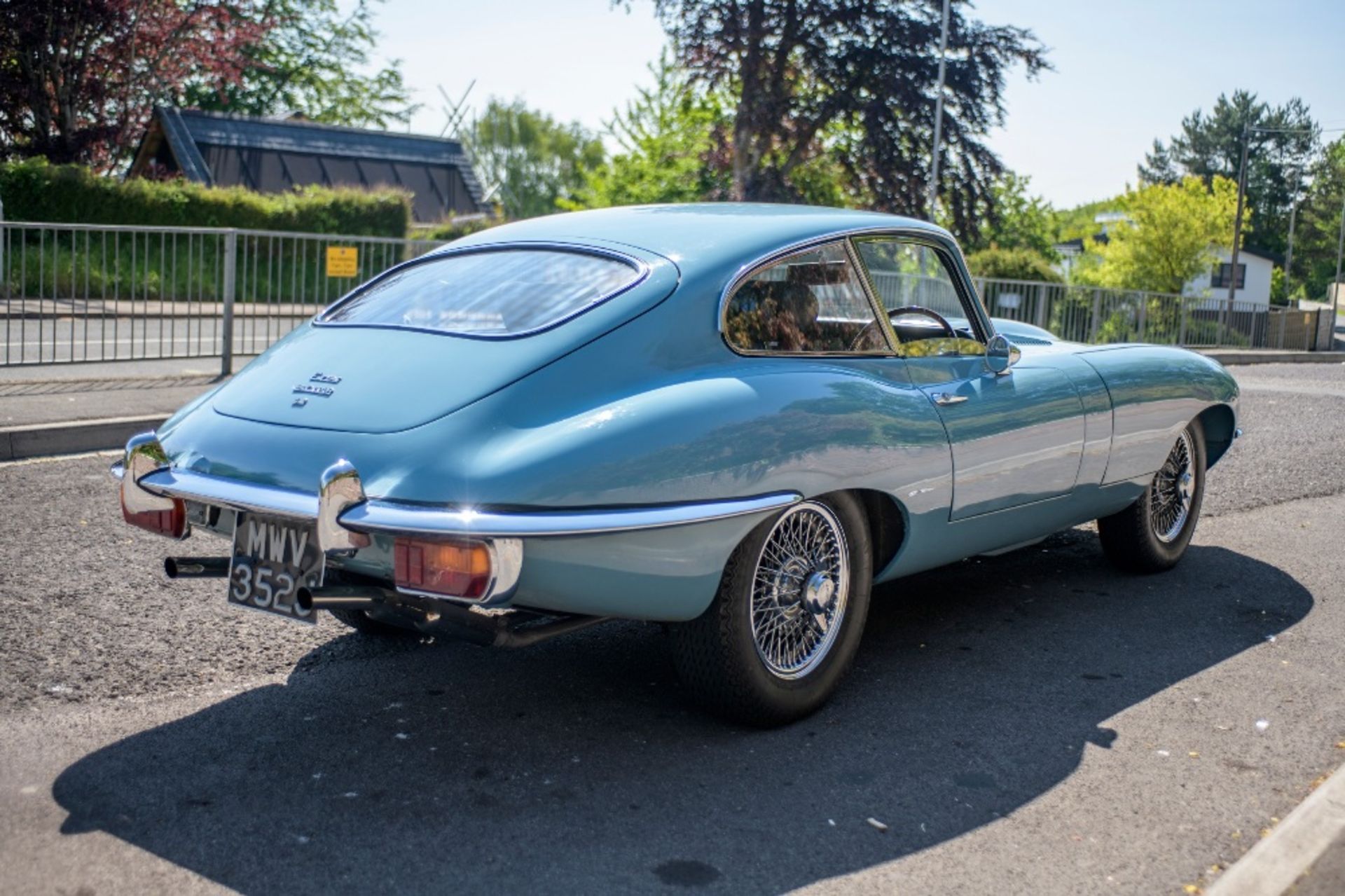 1970 JAGUAR E-TYPE SERIES II FIXED HEAD COUPE  Registration Number: MVW 352J Chassis Number: 1R20993 - Bild 7 aus 33