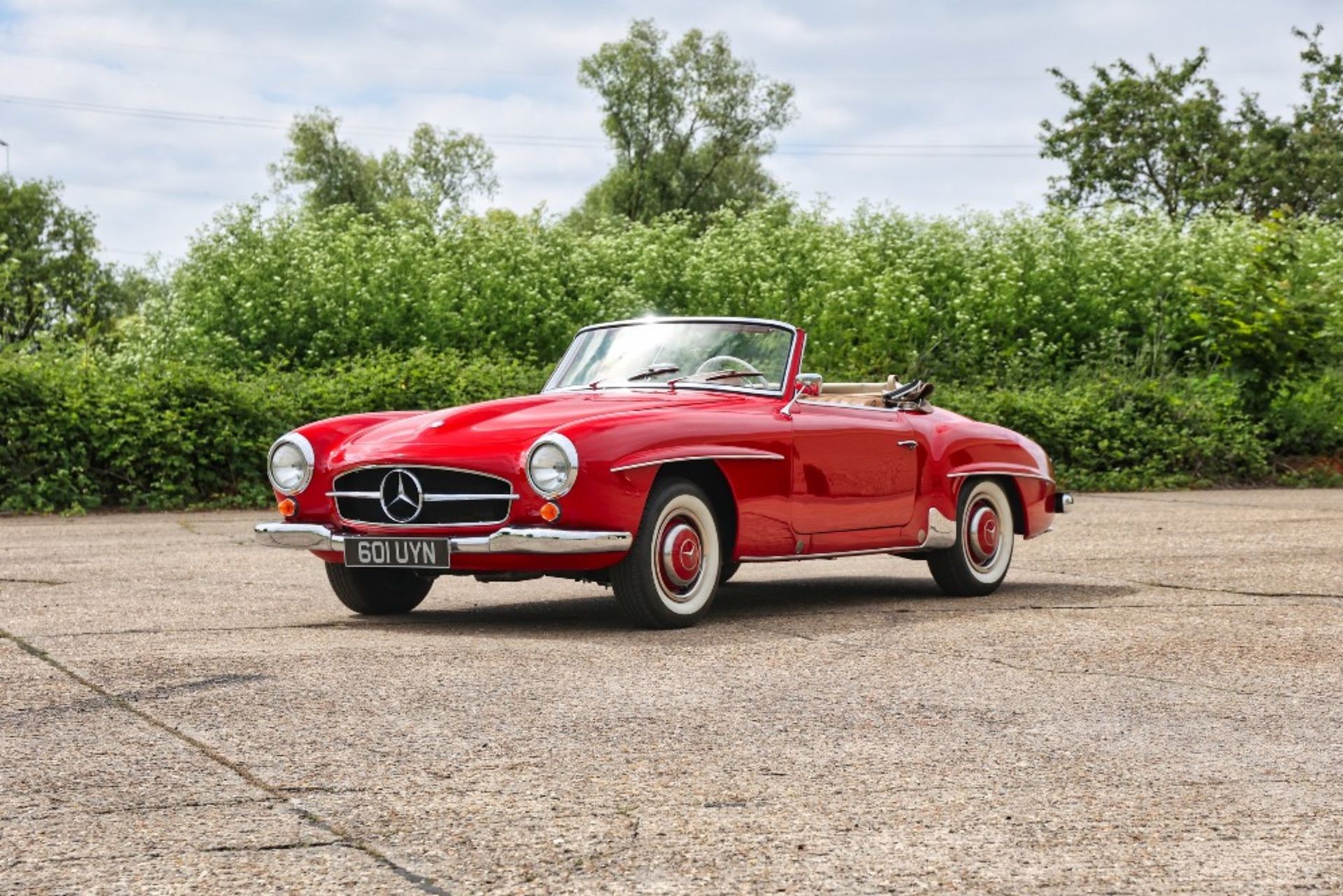 1958 MERCEDES-BENZ 190SL Registration Number: 601 UYN Chassis Number: 121.040.8500635 Recorded - Image 21 of 23