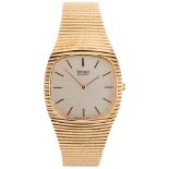 SEIKO, AN 18 CARAT GOLD QUARTZ WRISTWATCH, signed champagne dial with baton numerals, cushion shaped