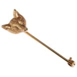 A LATE VICTORIAN FOX PIN BROOCH, CIRCA 1890 the realistically modelled fox's head on an oval pin.