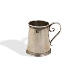 A MINIATURE PINT MUG, DAVID CLAYTON LONDON C.1720. Marked DC to the base. 2.4 cm. 6 g. / 0.19 ozt.