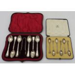 A SET OF SILVER TEASPOONS, Sheffield 1903, cased and a Mappin & Webb set of six silver coffee
