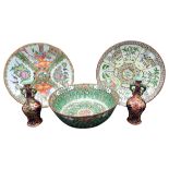 A CHINESE FAMILLE VERTE DISH AND FAMILLE ROSE DISH, BOTH REPUBLIC PERIOD, the famille verte dish