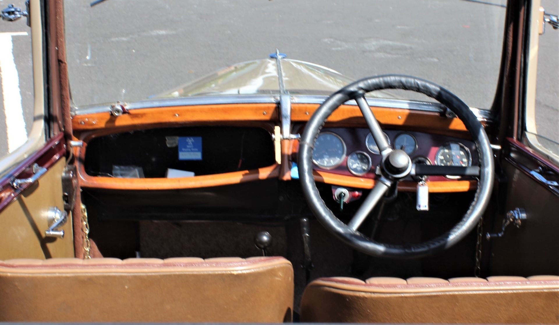 1934 AUSTIN 10 CABRIOLET Registration Number: AYU 666 Chassis Number: G38952 - First owner for 56 - Image 8 of 9