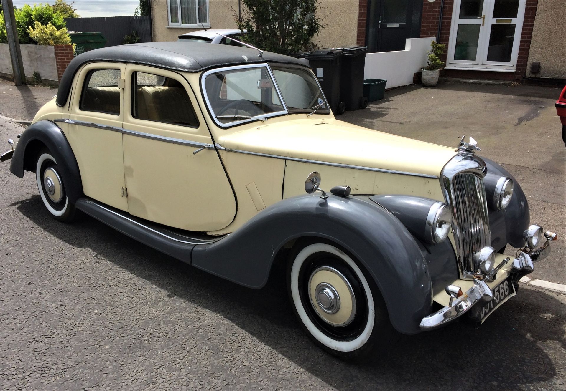 1949 RILEY RMA SALOON Registration Number: DJT 566 Chassis Number: 39516747 Launched after the end - Image 2 of 6