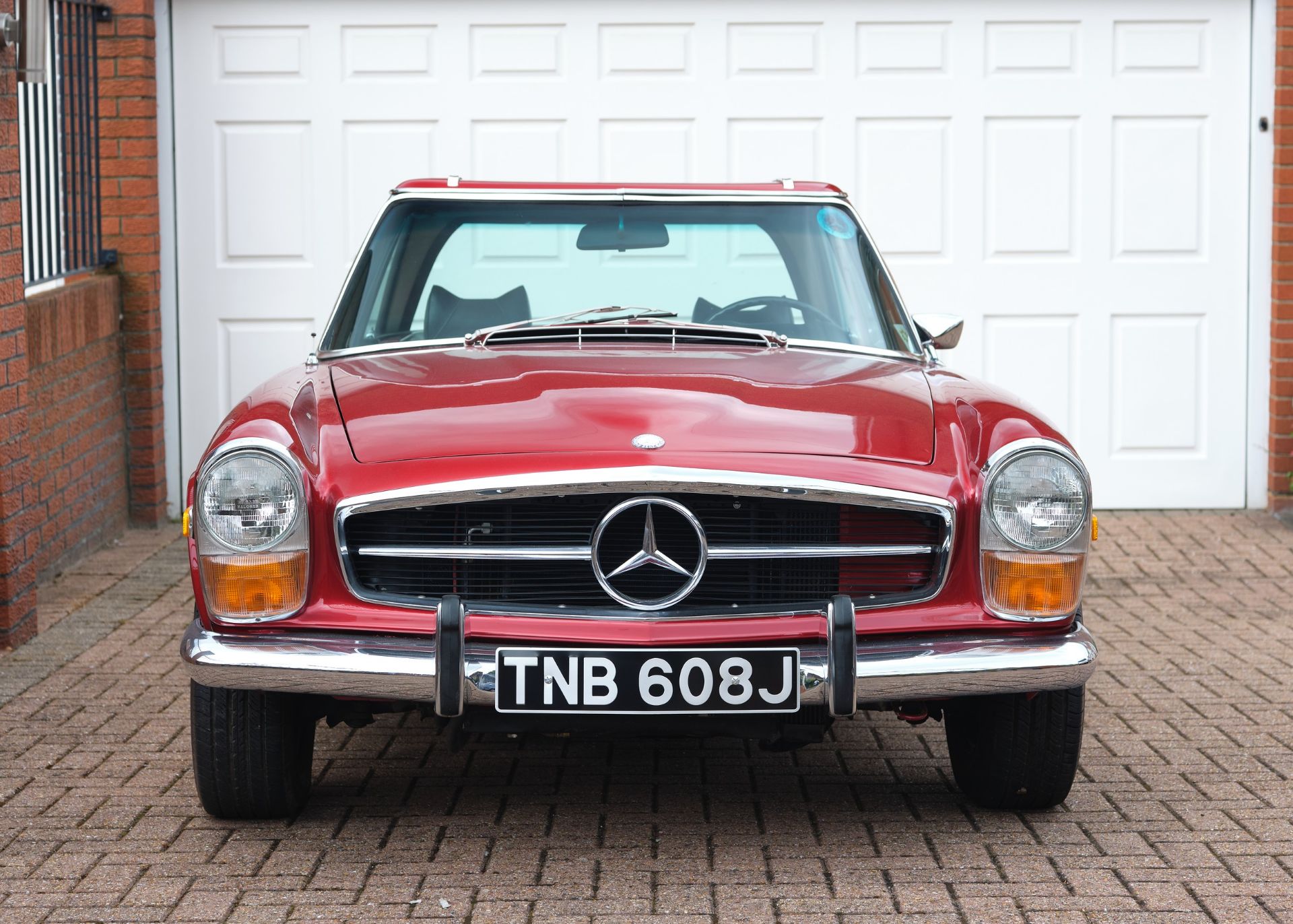 1971 MERCEDES-BENZ 280SL  Registration Number: TNB 608J                 Chassis Number:  113-044- - Image 2 of 39