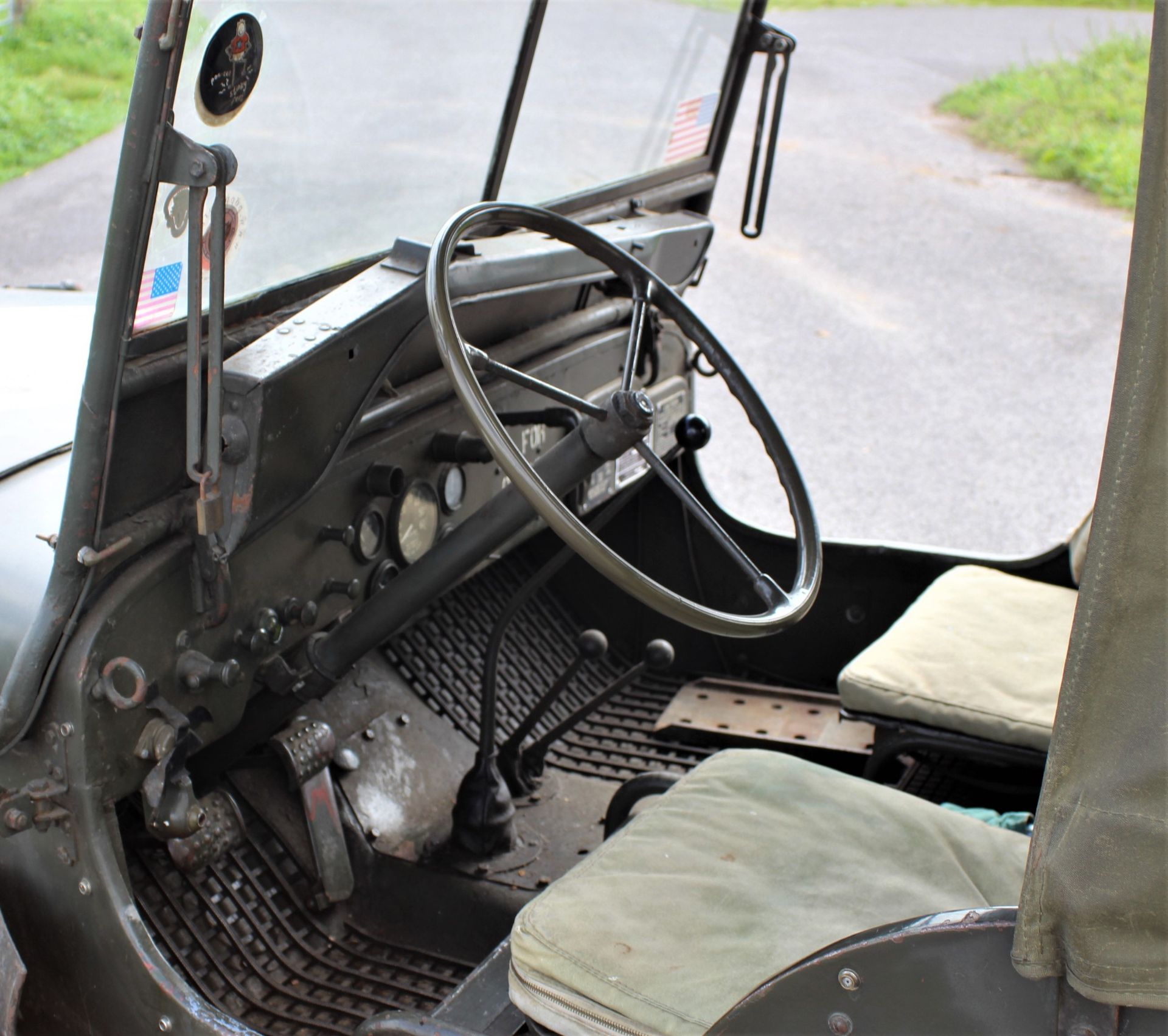 1942 FORD GPW JEEP Registration Number: XSK 114 Chassis Number: 76230 The Ford GPW (commonly known - Bild 4 aus 14