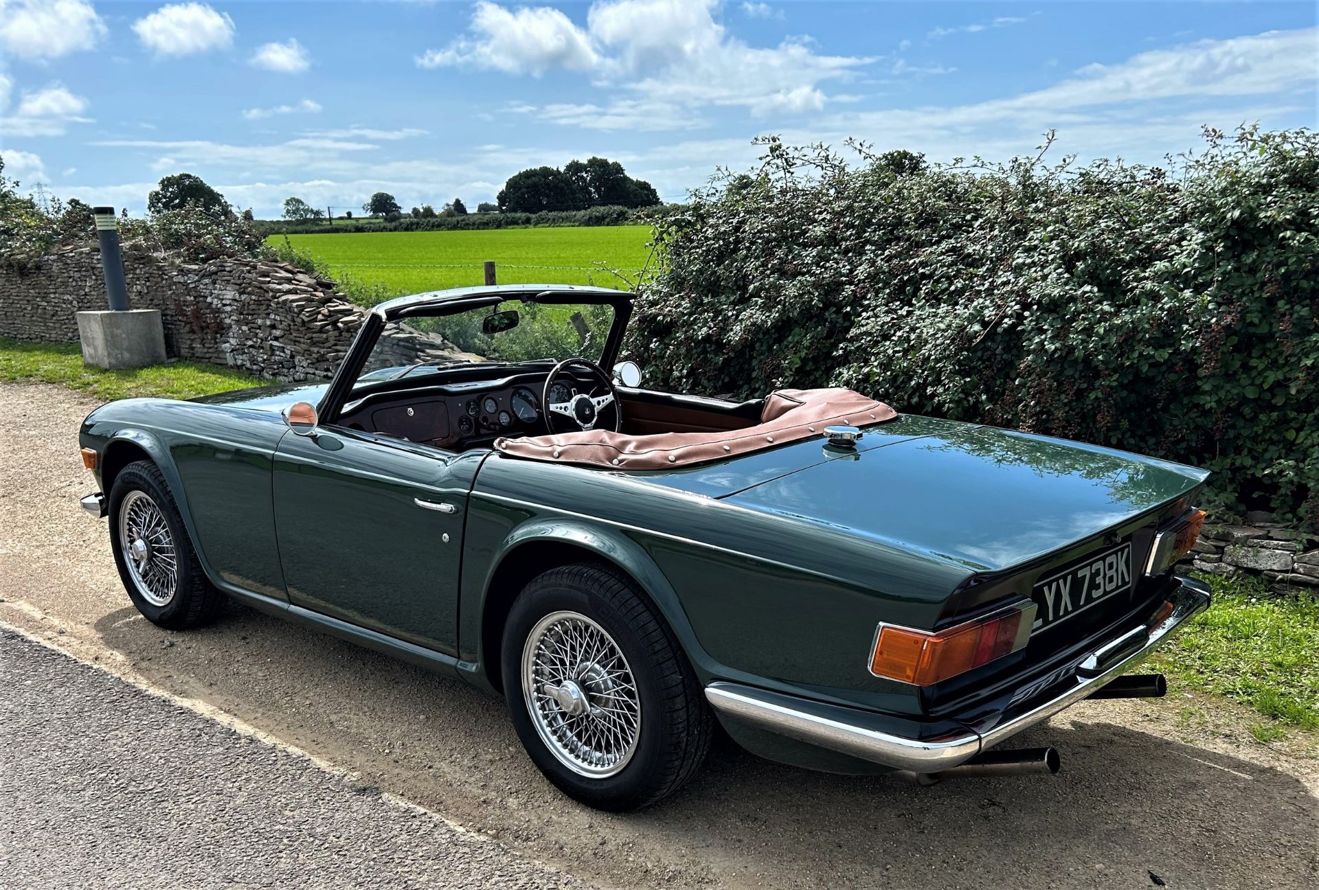 1971 TRIUMPH TR6 Registration Number: LYX 738K Chassis Number: CP54550-0 - UK-delivered, 150bhp - Image 28 of 33