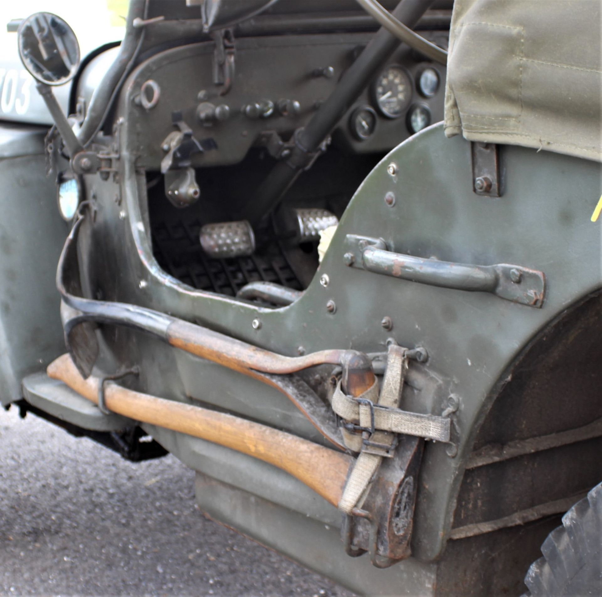 1942 FORD GPW JEEP Registration Number: XSK 114 Chassis Number: 76230 The Ford GPW (commonly known - Bild 5 aus 14