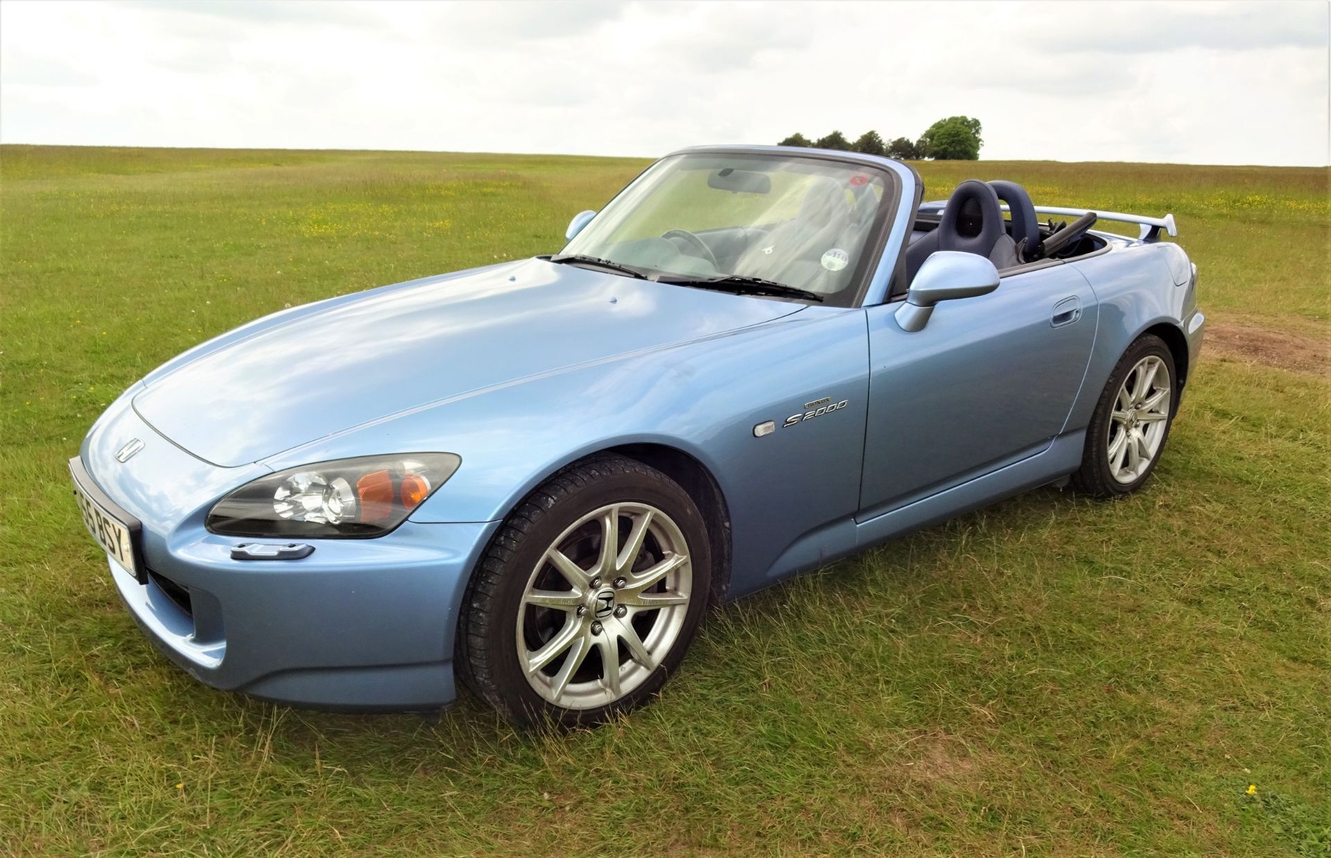 2005 HONDA S2000 Registration Number: RJ55 BSY Chassis Number: JHMPA11305S202028 - In current - Image 3 of 15
