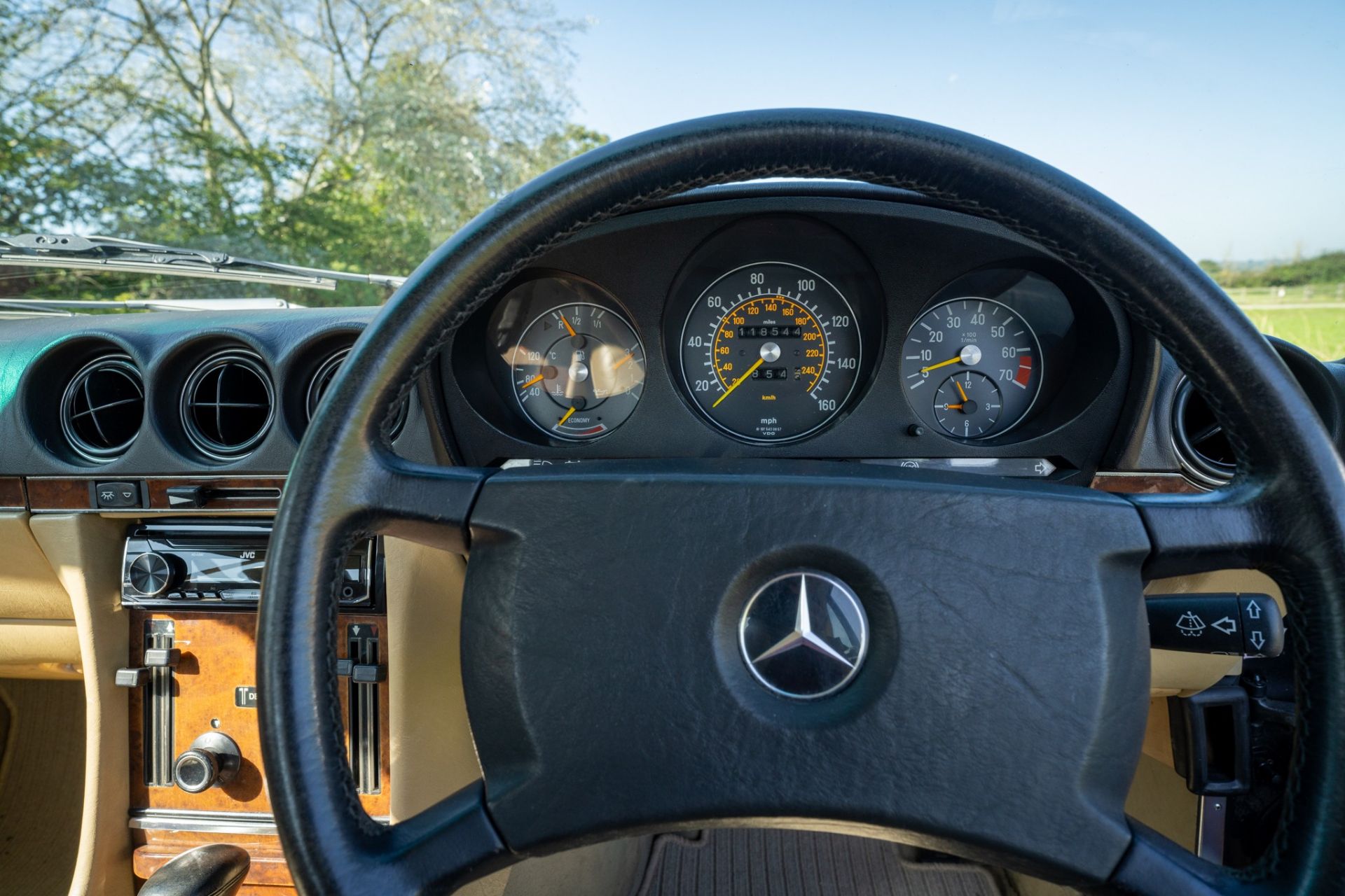 1989 MERCEDES-BENZ 300SL Registration Number: F647 JSS Chassis Number: WDB107412A099388 When - Bild 17 aus 22