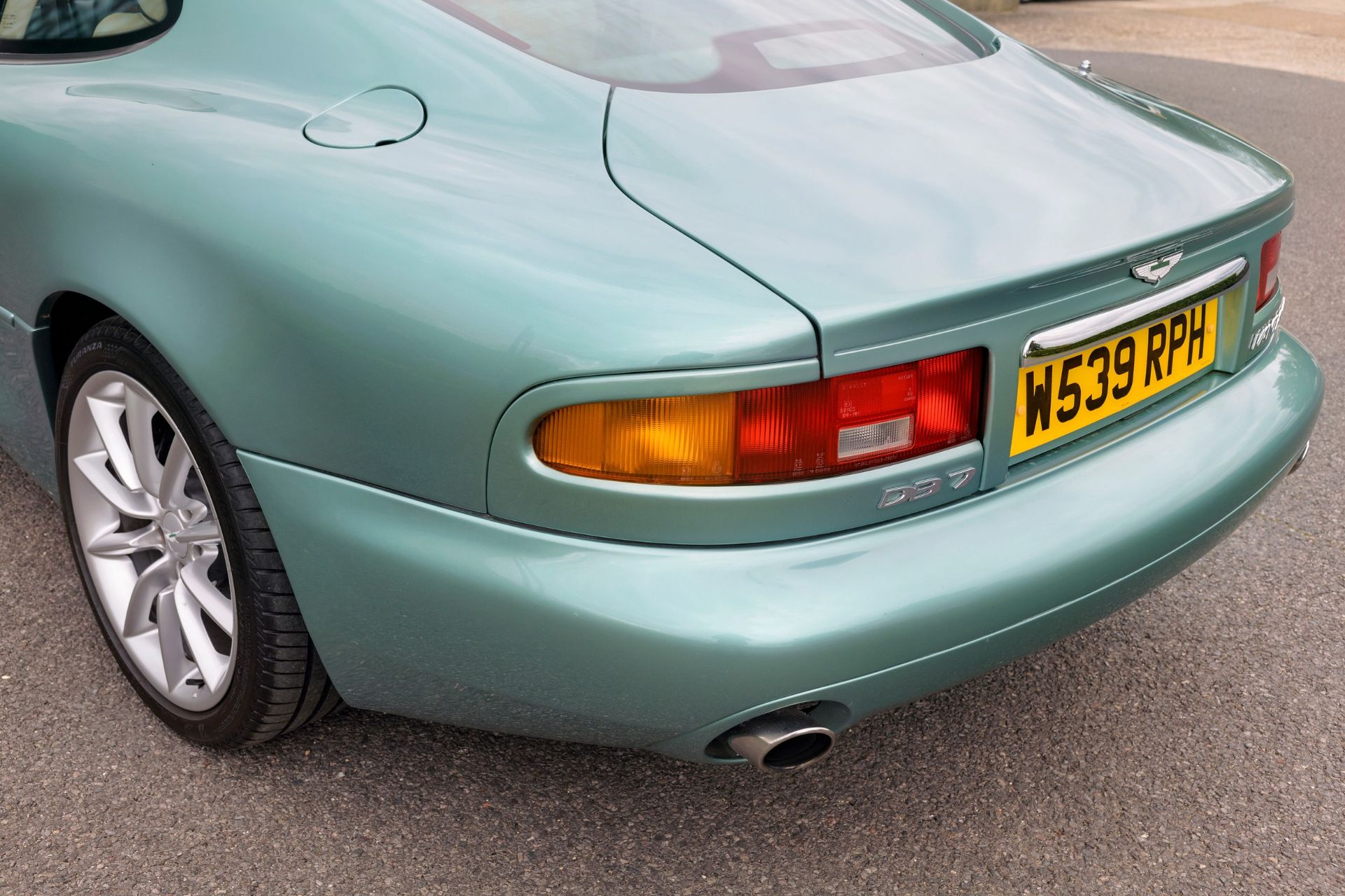 2000 ASTON-MARTIN DB7 VANTAGE Registration number: W539 RPH    Chassis number: SCFAB1231K300921 - - Image 15 of 61