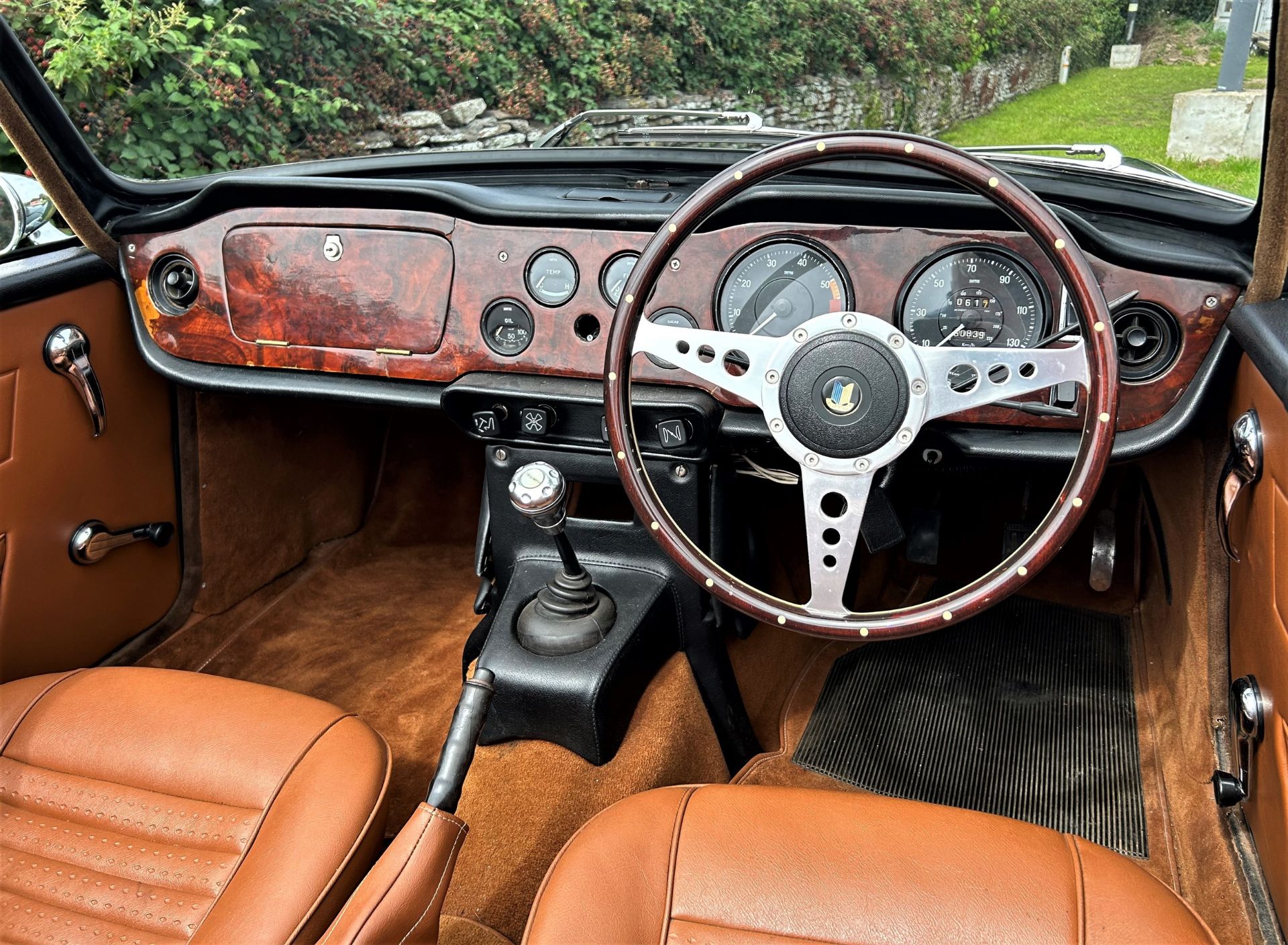 1971 TRIUMPH TR6 Registration Number: LYX 738K Chassis Number: CP54550-0 - UK-delivered, 150bhp - Image 9 of 33