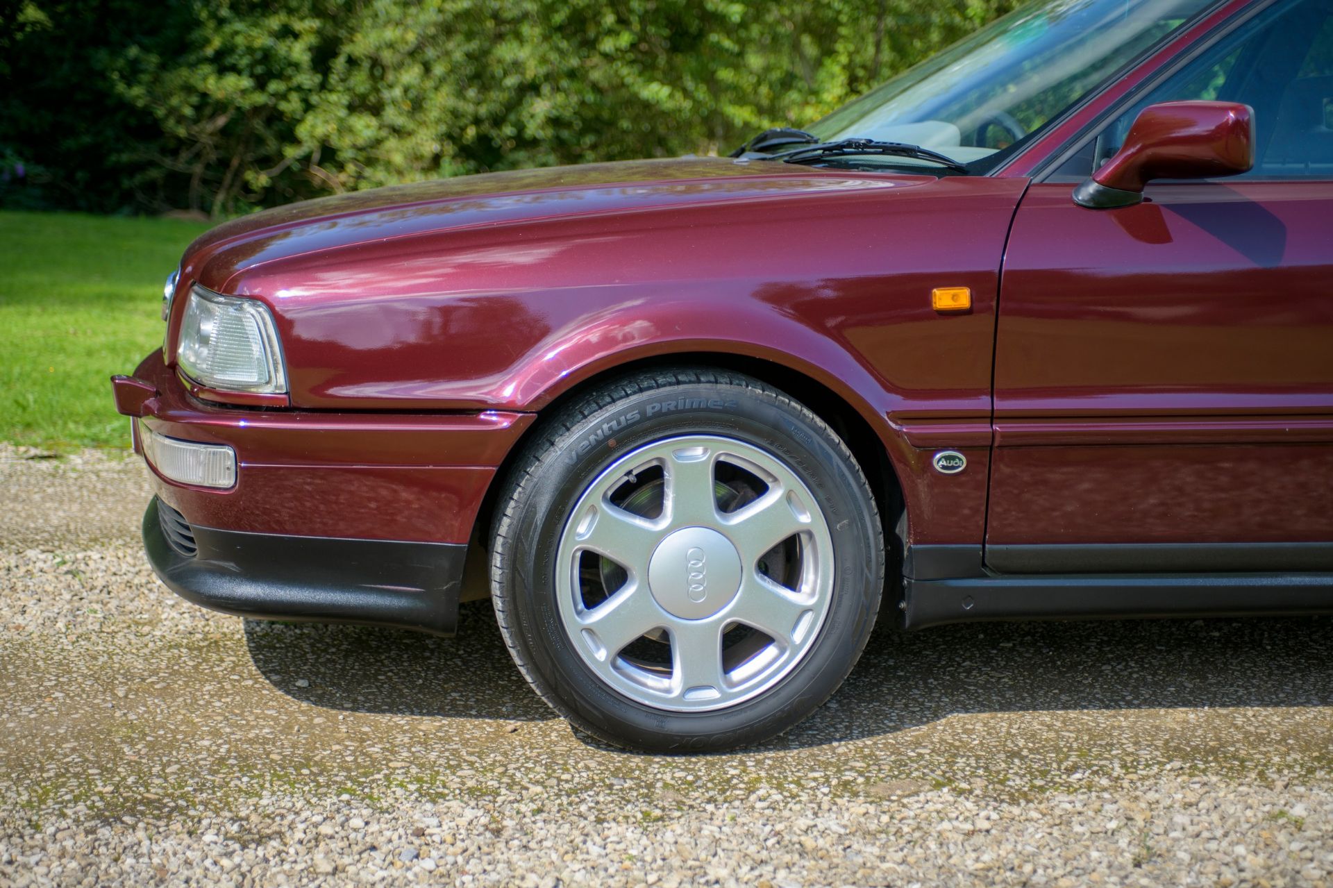 1995 AUDI S2 AVANT Registration Number: M319 EEC Chassis Number: WAUZZZ8CZSA007967 - Two private - Image 9 of 34