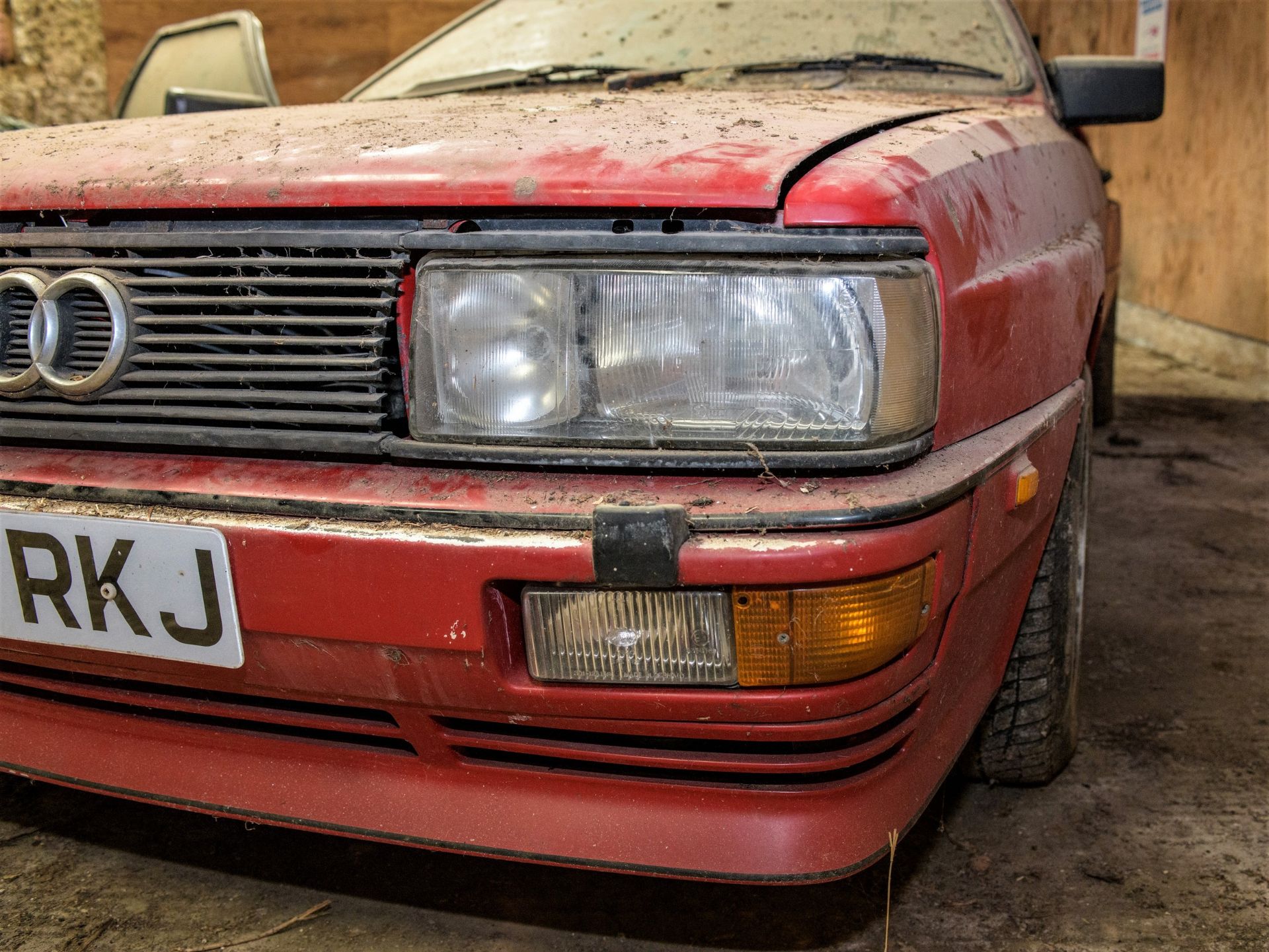 1986 AUDI QUATTRO Registration Number: D879 RKJ Chassis Number: WAUZZZ85ZHA900226 A product that - Bild 6 aus 25