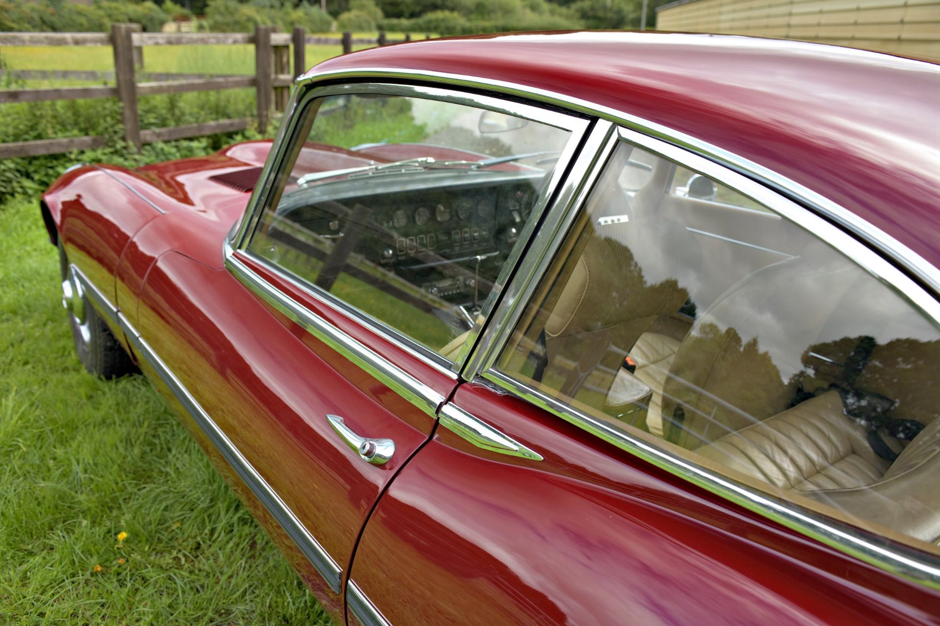 1972 JAGUAR E-TYPE SERIES III FIXED HEAD COUPE Registration: JAG 947 - Image 16 of 36