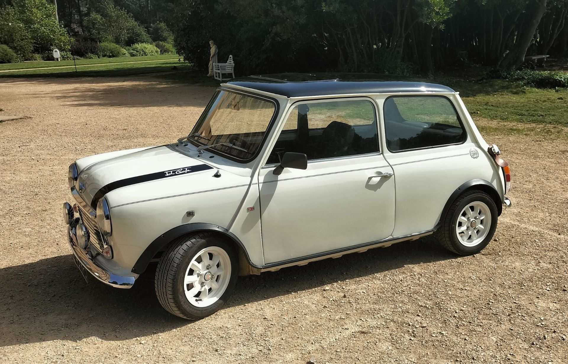 1992 ROVER MINI  Registration Number: J743 RFC Chassis Number: SAXXL2S1020509521 Launched in 1959, - Image 7 of 23