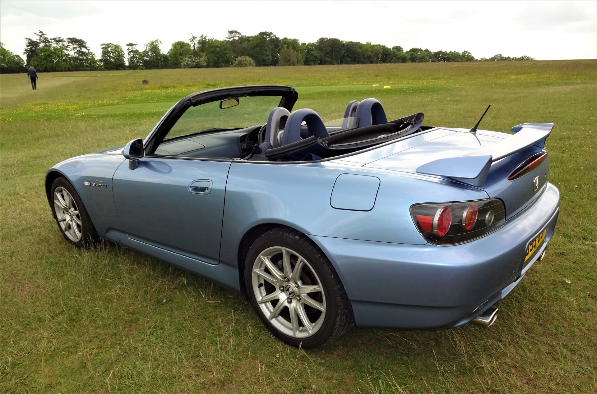 2005 HONDA S2000 Registration Number: RJ55 BSY Chassis Number: JHMPA11305S202028 - In current - Image 5 of 15