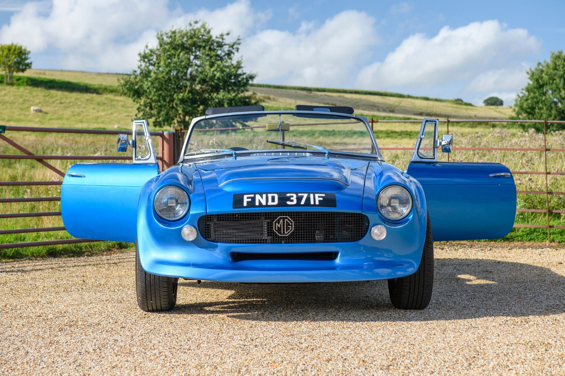 1968 MGC "THE MONSTER" Registration Number: FND 371F Chassis Number: GCN1U3953G - Converted in - Image 10 of 21
