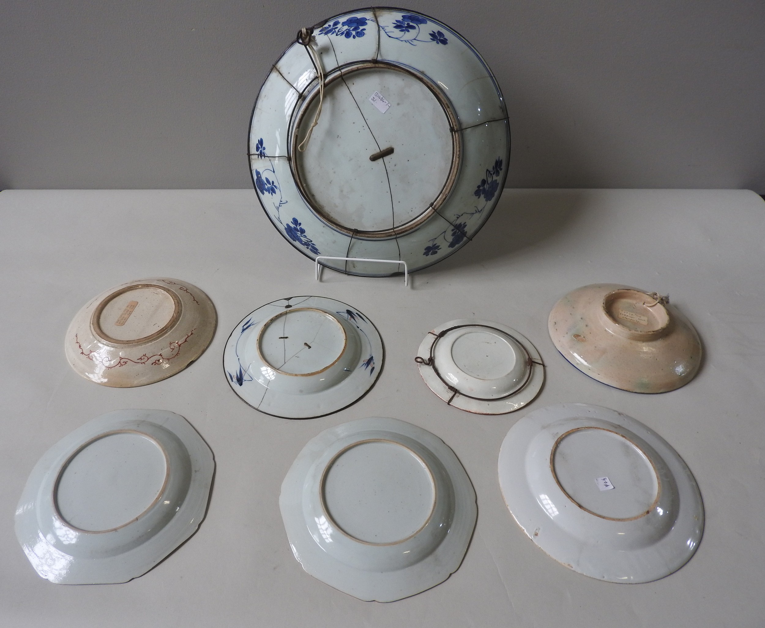 A CHINESE KANGXI CHARGER, damaged, two 18th century blue and white export plates, two other 18th - Image 2 of 4