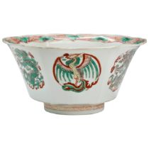 A FAMILLE VERTE 'DRAGON & PHOENIX' MEDALLION BOWL KANGXI SIX CHARACTER MARK AND OF THE PERIOD