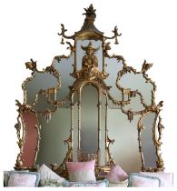 A SUPERB GILTWOOD CHINESE ROCOCO CHIPPENDALE WALL MIRROR DECORATED WITH CHINESE PAGODA & PANELS.