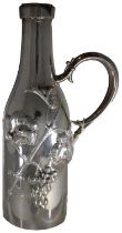 AN AMERICAN SILVER PLATED WINE BOTTLE HOLDER, 30cm high **PLEASE NOTE: THIS AUCTION IS IN HONG KONG.