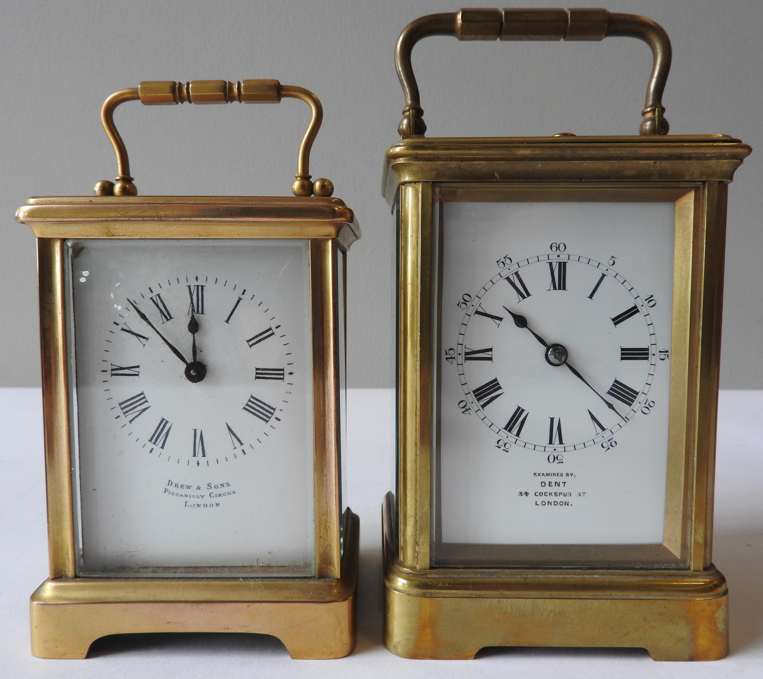 A VINTAGE FRENCH BRASS CARRIAGE CLOCK, LATE 19TH CENTURY, with striking movement, the dial inscribed - Image 3 of 5