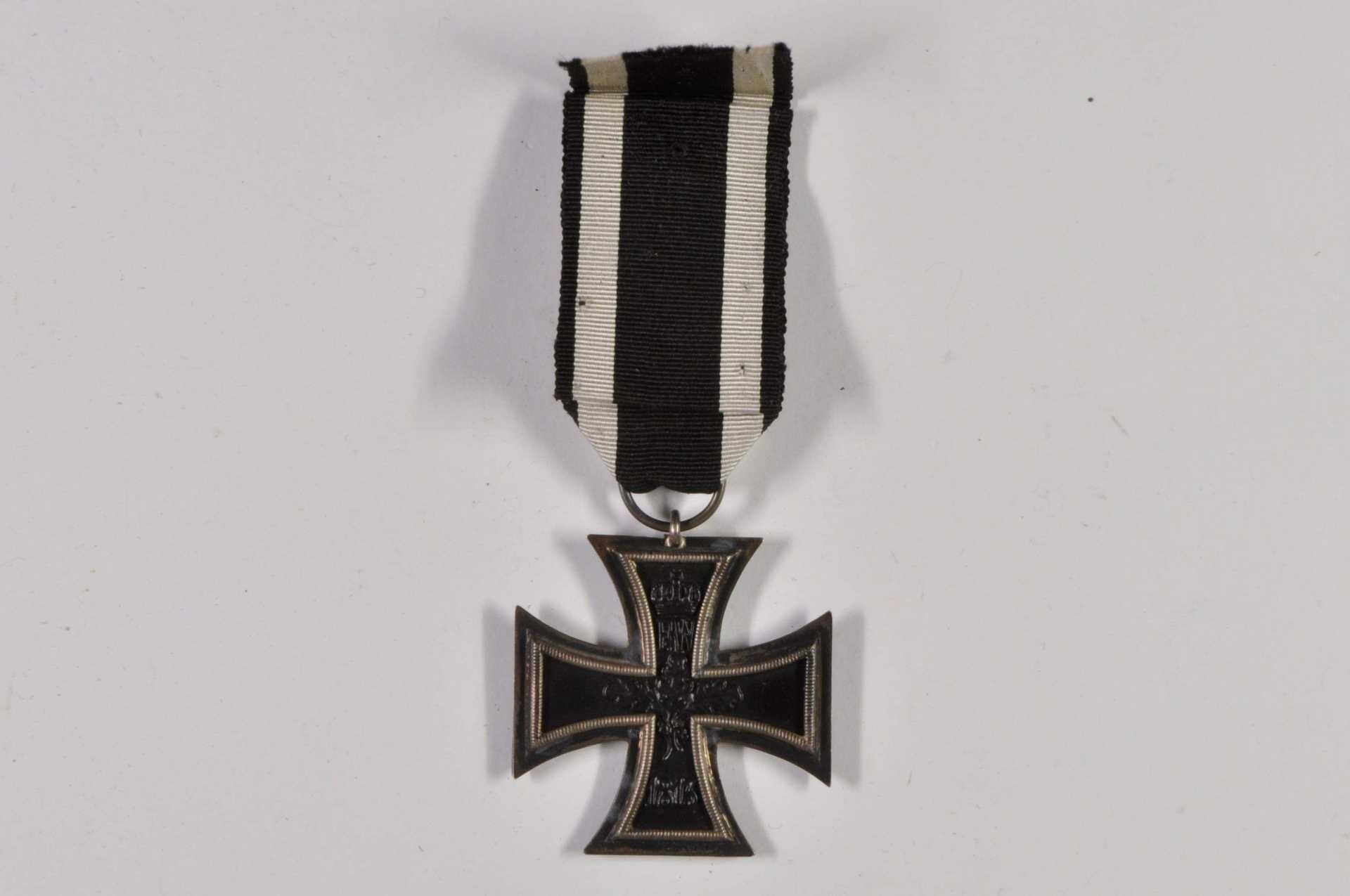 Preußen, Eisernes Kreuz 1914 2. Klasse am Band mit Besitz-Zeugnis, datiert München 1. Juli 1921, Bes - Bild 3 aus 3