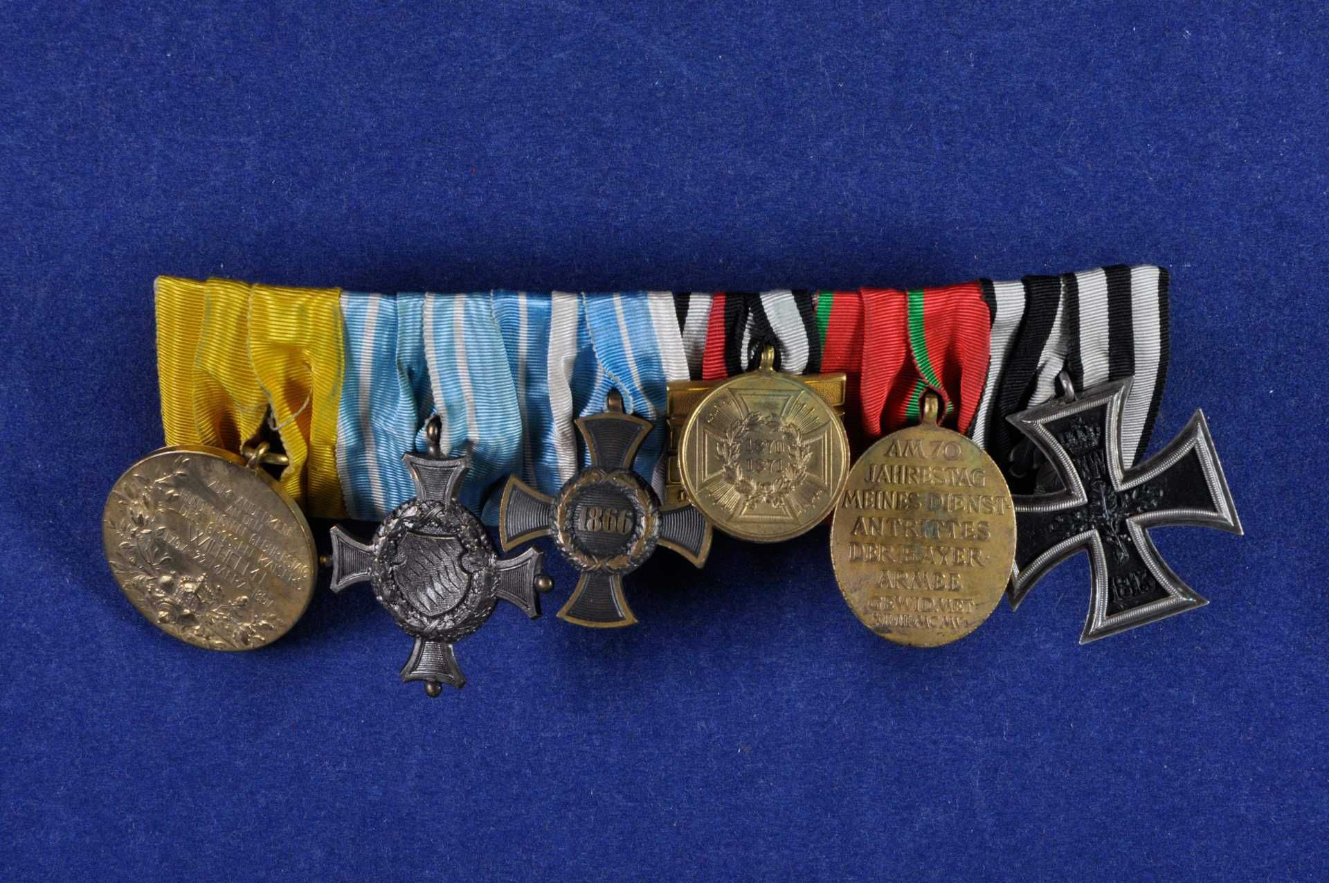 Ordensspange mit 6x Auszeichnungen, dabei Preußen Eisernes Kreuz 1870 2. Klasse mit aufgelegter nach - Bild 3 aus 4