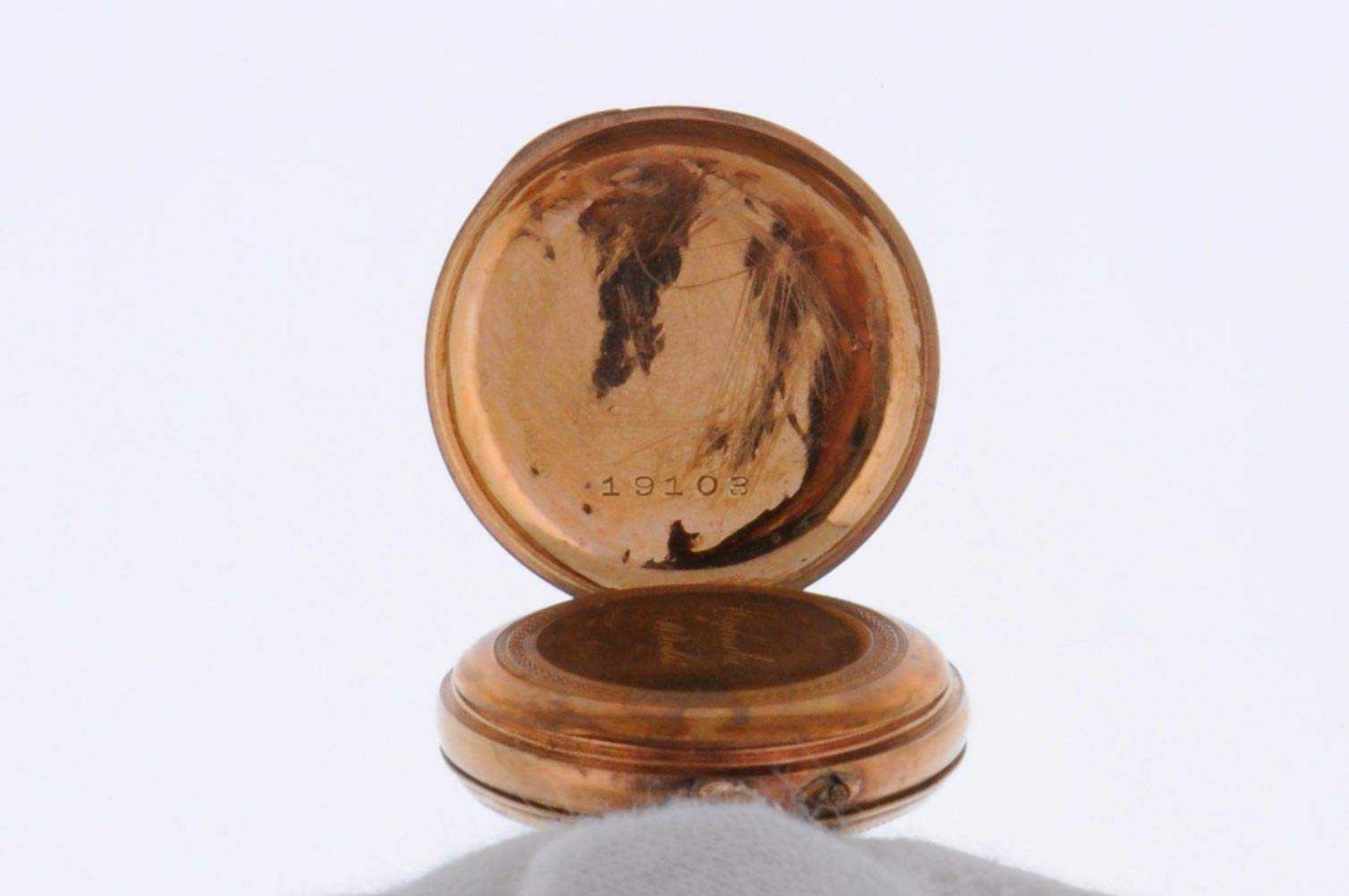 Pocket-watch, 19th century, seeming France. Ca. 28, 2 mm, 585er Gold, 17, 8 g. Reverse side floral d - Image 4 of 5