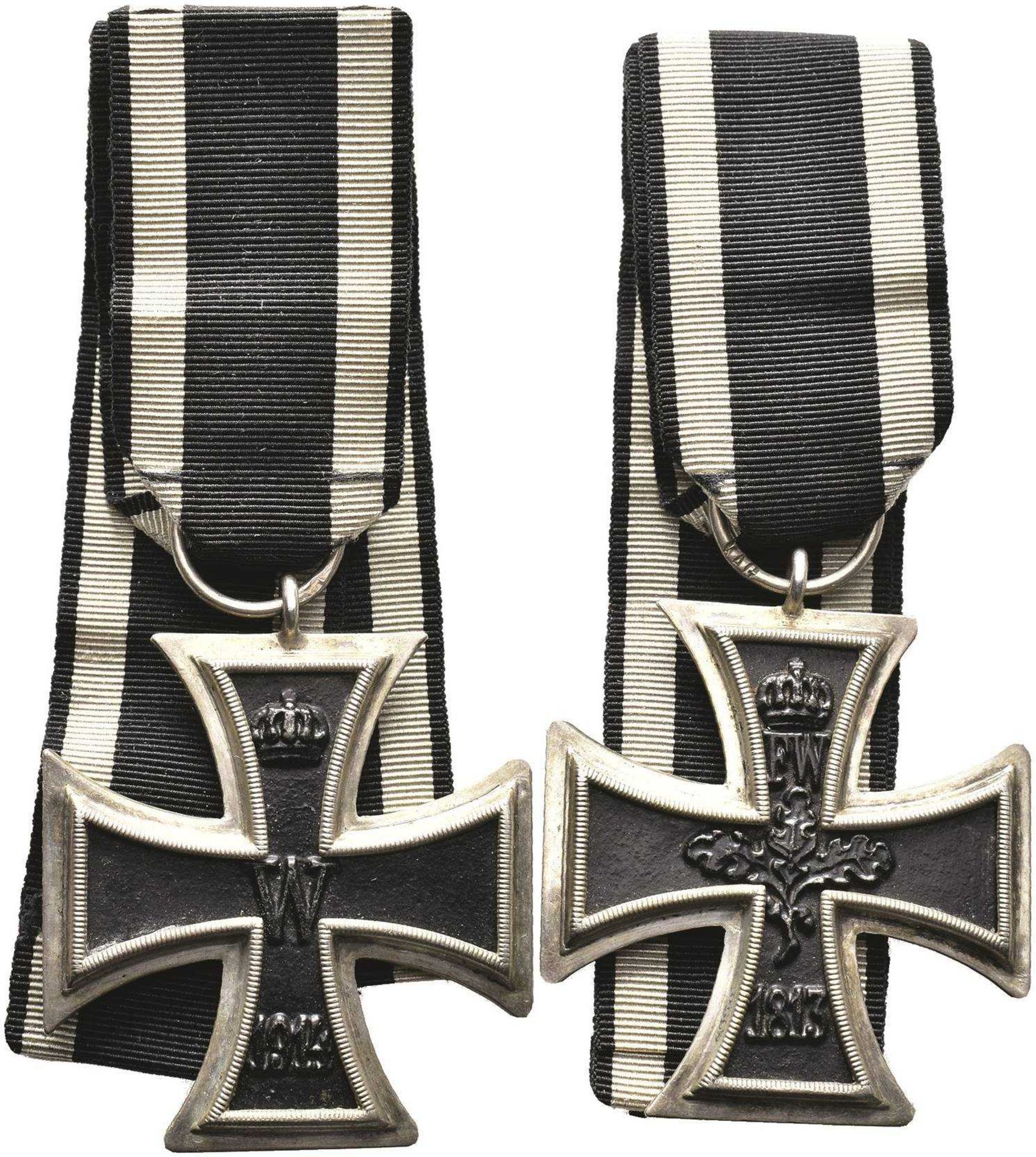 Preußen, Eisernes Kreuz 1914, 2. Klasse, Punze \KAR\ im Bandring, OEK 1909, am Band, Zustand 2.