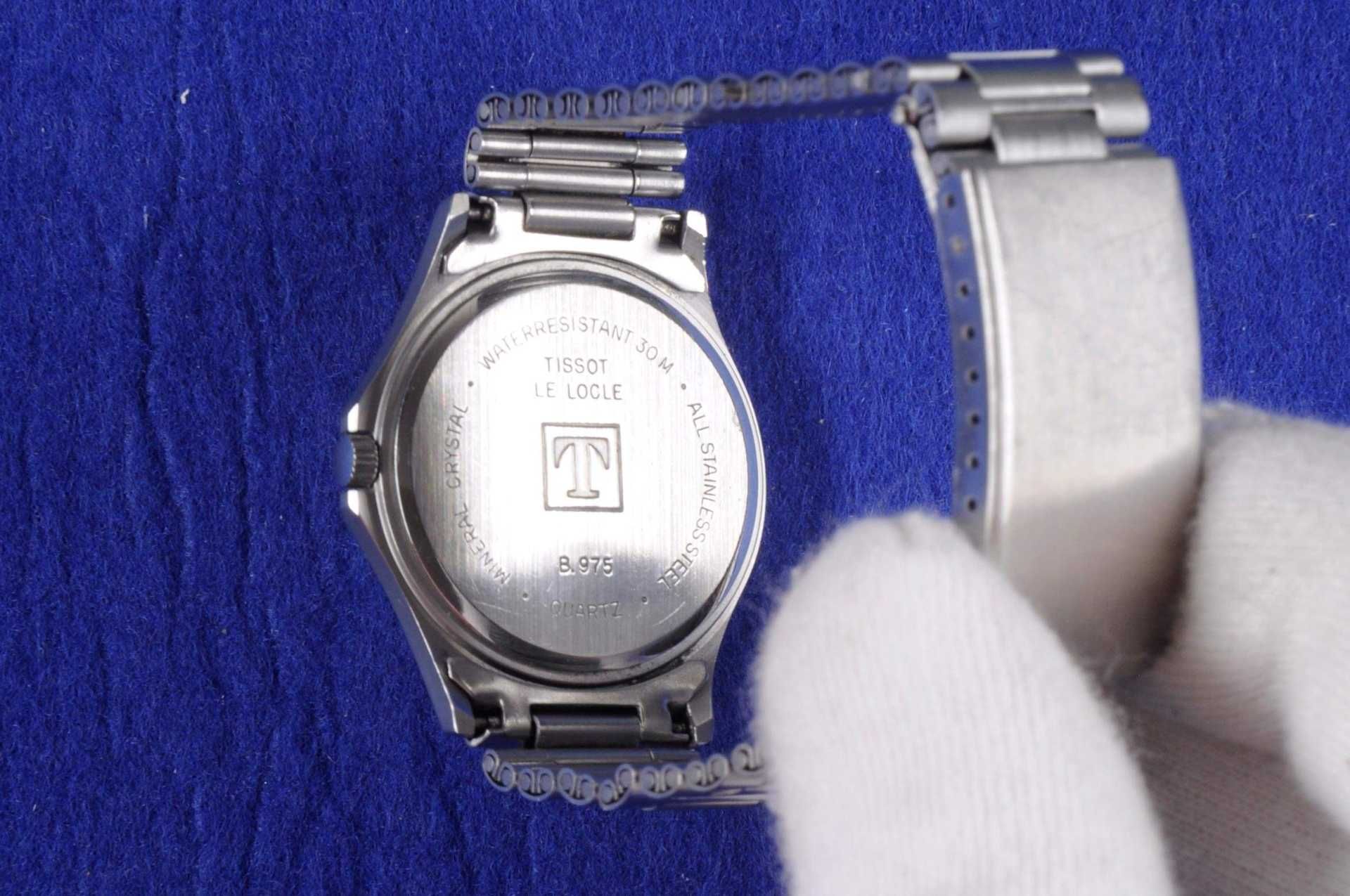 Tissot Seastar Herren Armbanduhr. Ca. 33mm, Edelstahl, Quarz. Silberfarbenes Ziffernblatt mit fluore - Bild 2 aus 2