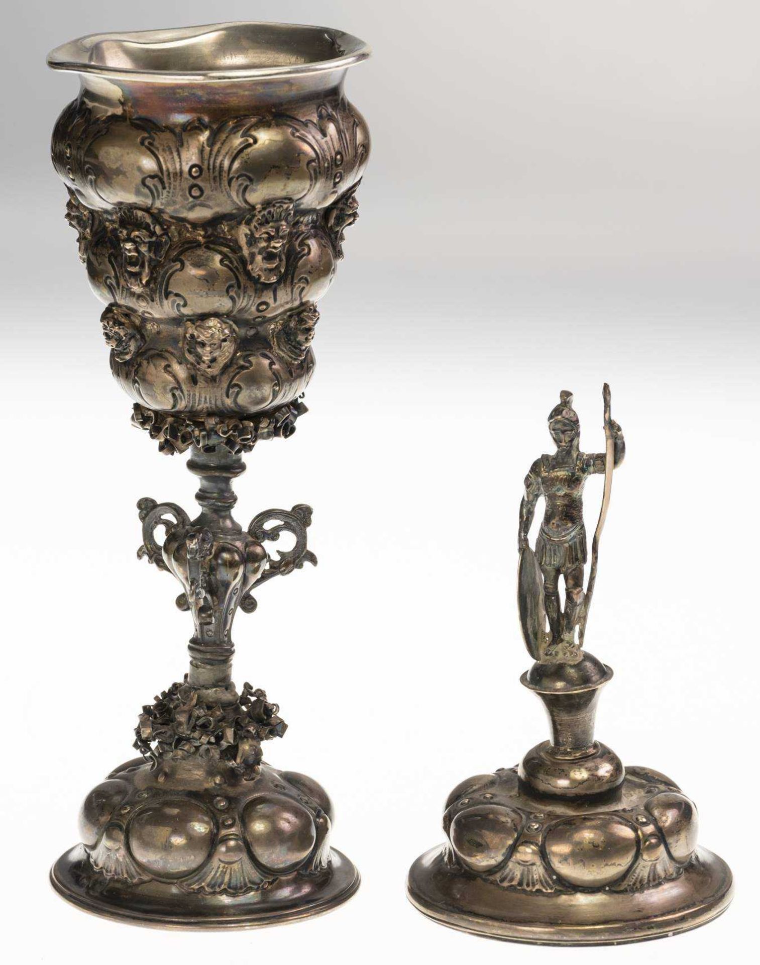 Silver cup, to indicated d. E. From the Baroque, separate cap with antique warriors (Mars ?), on the - Image 2 of 2