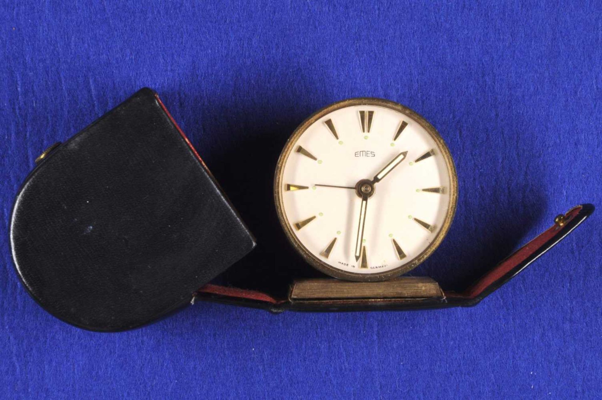 Coloured lot, composed of: Alpina quartz gentlemen wrist watch, approximate 32 mm, high-grade steel. - Image 3 of 4