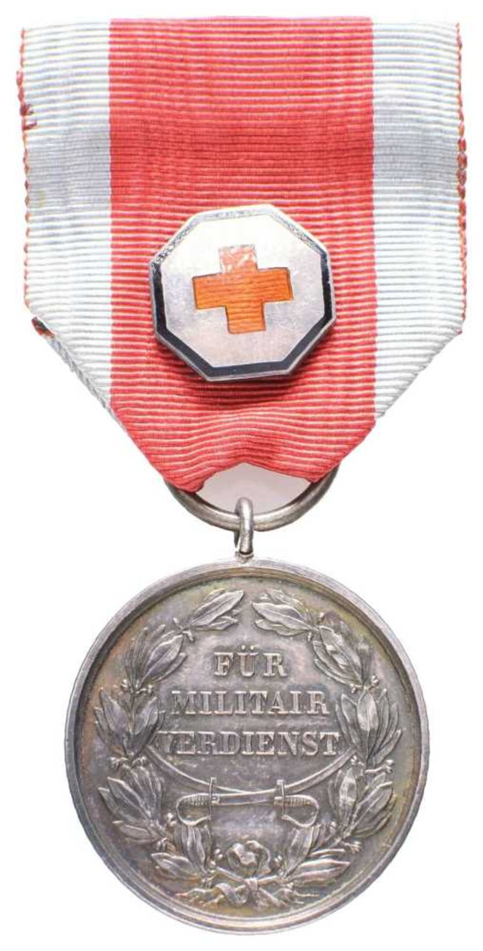 Schaumburg-Lippe, Silberne Militärverdienstmedaille mit emailliertem Genfer Kreuz auf dem Band, Silb