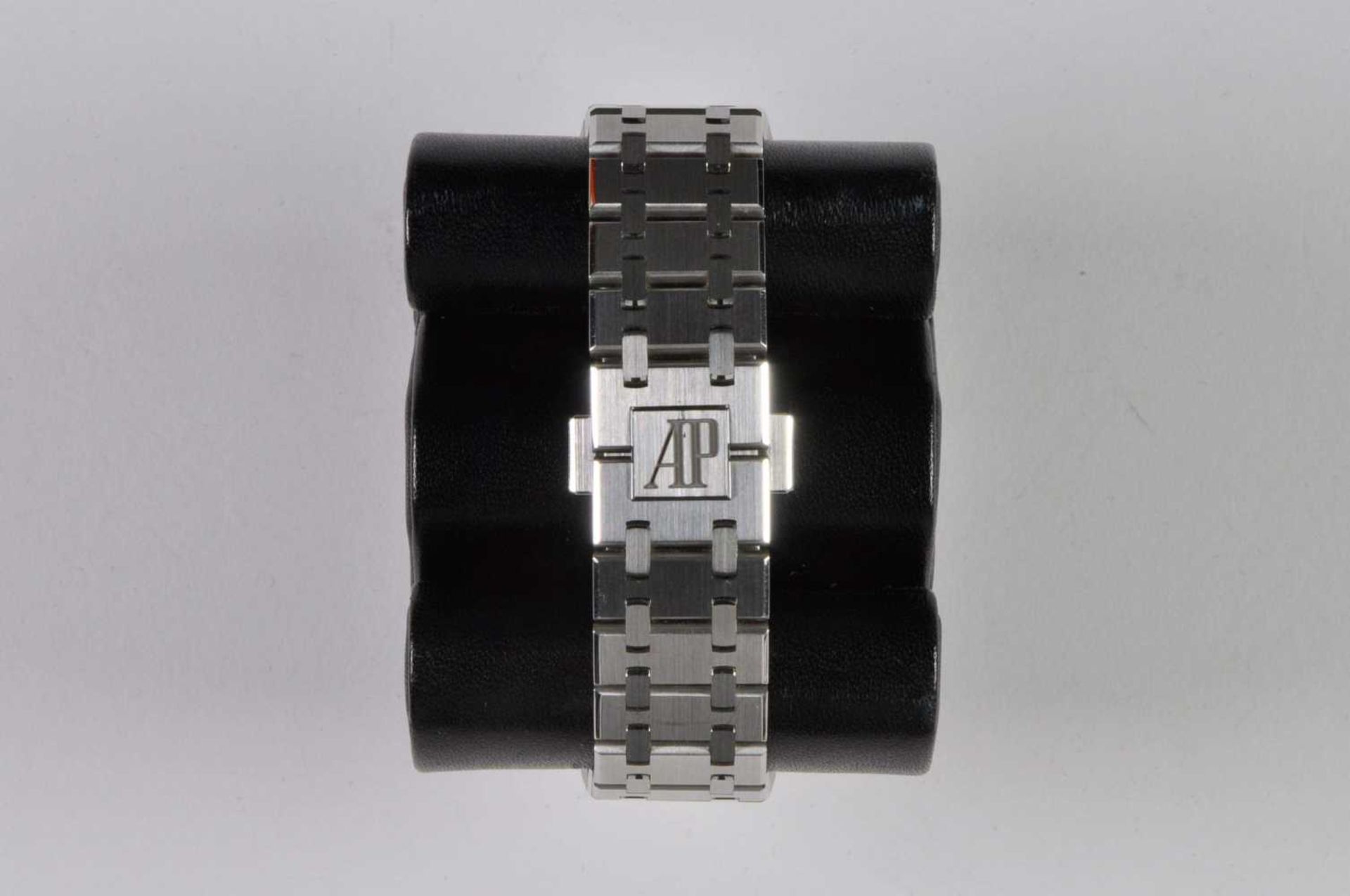Audemars Piguet Royal Oak Blue Diamond Damen Armbanduhr. Ca. 37mm, Edelstahl Gehäuse besetzt mit 40 - Bild 7 aus 14