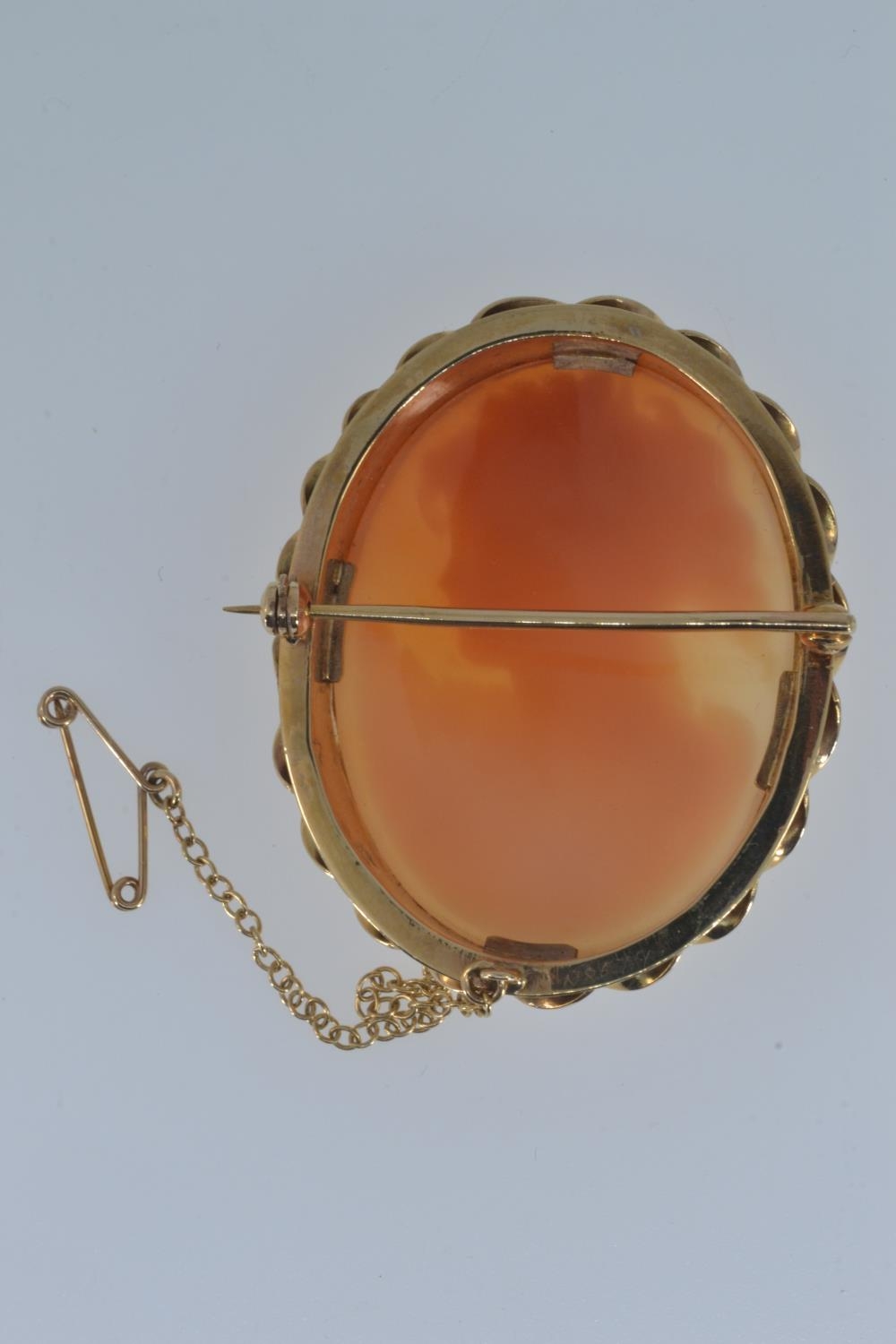 9ct gold & cameo brooch, hallmarked Birmingham, length 45mm, gross weight 14.25 grams - Image 2 of 2