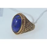 9ct gold signet ring set with lapis lazuli stone, size M, gross weight 10 grams
