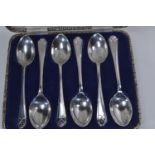 Set of six coffee spoons with crossed golf clubs & ball terminals, Walker & Hall, Sheffield 1933, gr