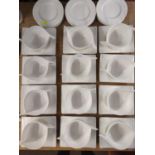 Villeroy & Boch Premium porcelain new wave range 12 x soup bowls and 12 x plates & Royal range 12 x