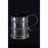 Silver half pint tankard, Roberts & Belk Ltd, Sheffield 1934, initialled 'GPWC', height 9.2cm, 276 g