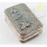 Edwardian silver snuff box, George Unite & Sons, Birmingham 1903, the cover embossed with figures in
