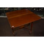 Victorian mahogany table with drop leaf W90 D90H 71cm (Closed width 12cm)