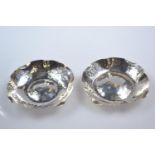 Pair of Irish planished silver circular dishes, Royal Irish Silver Co, Dublin 1971, import marks for