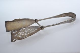 Pair of silver asparagus tongs, Joseph Rodgers & Sons, Sheffield 1911, 104 grams