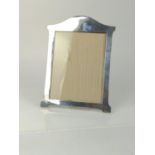 Silver photo frame, Sanders & Mackenzie, Birmingham 1925, rectangular-shaped with arched top, length
