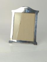 Silver photo frame, Sanders & Mackenzie, Birmingham 1925, rectangular-shaped with arched top, length